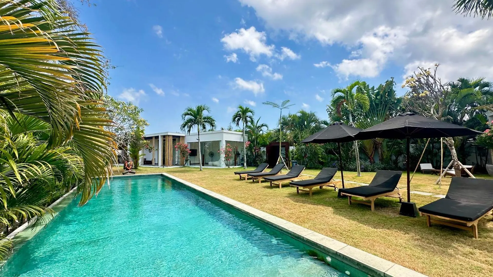 Villa Samudra & Villa Grey Damai - 6 Bedrooms Bingin contacts