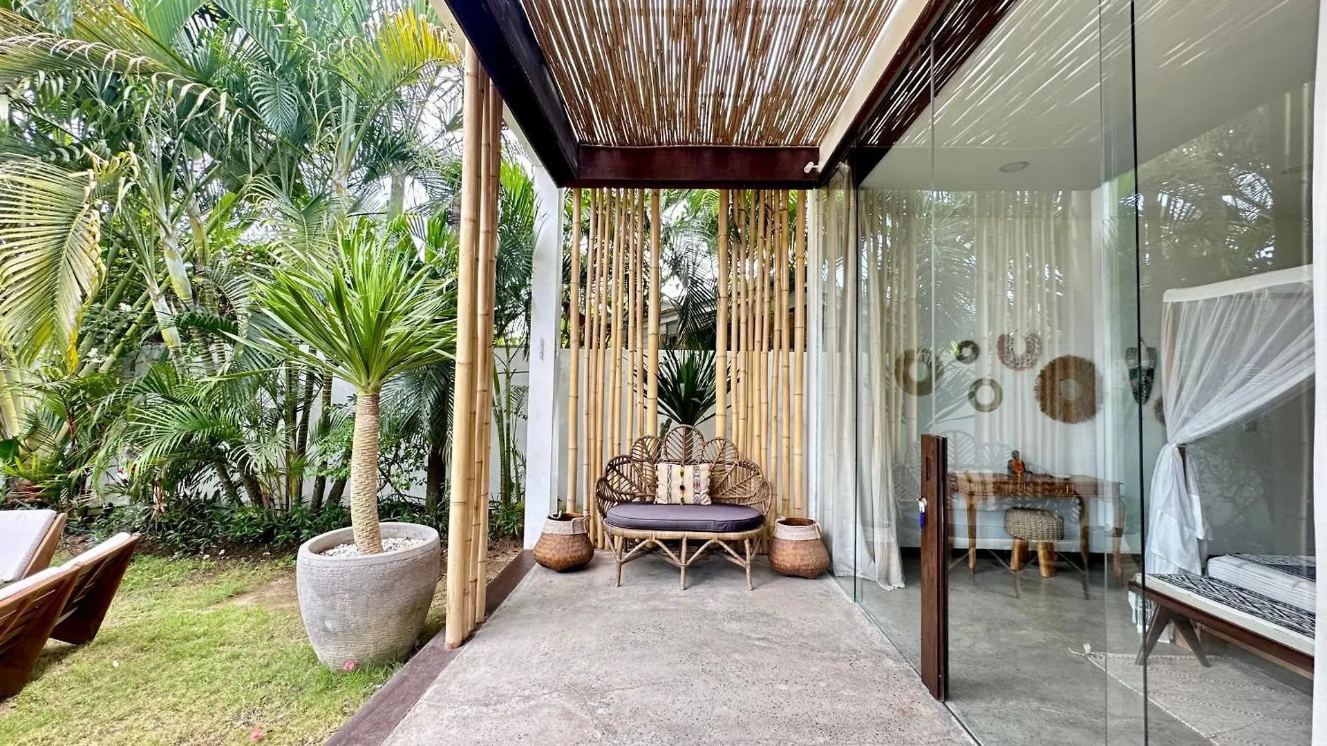 Villa Samudra & Villa Grey Damai - 6 Bedrooms Bingin Uluwatu