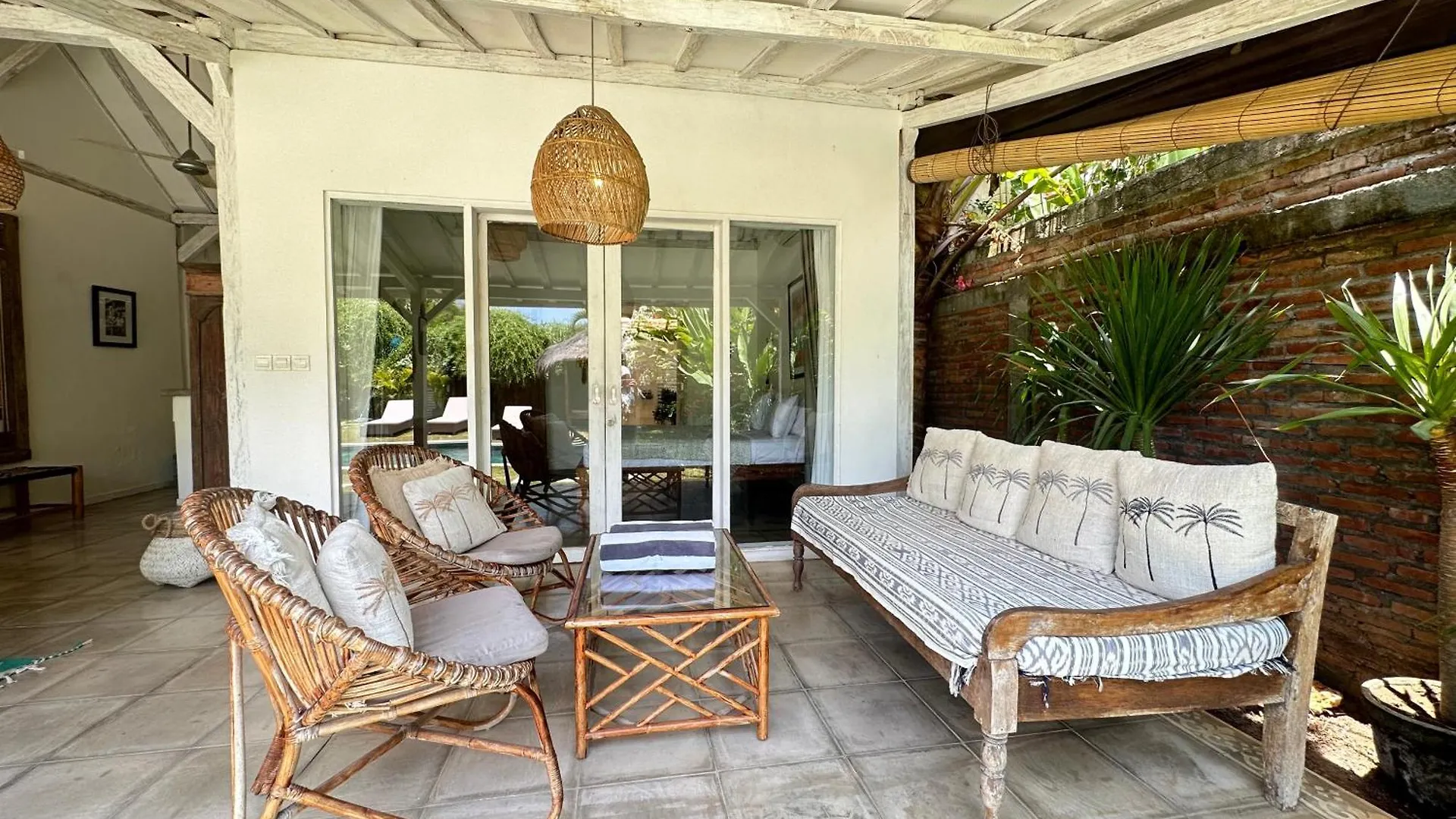 Villa Samudra & Villa Grey Damai - 6 Bedrooms Bingin Uluwatu  Uluwatu (Bali)
