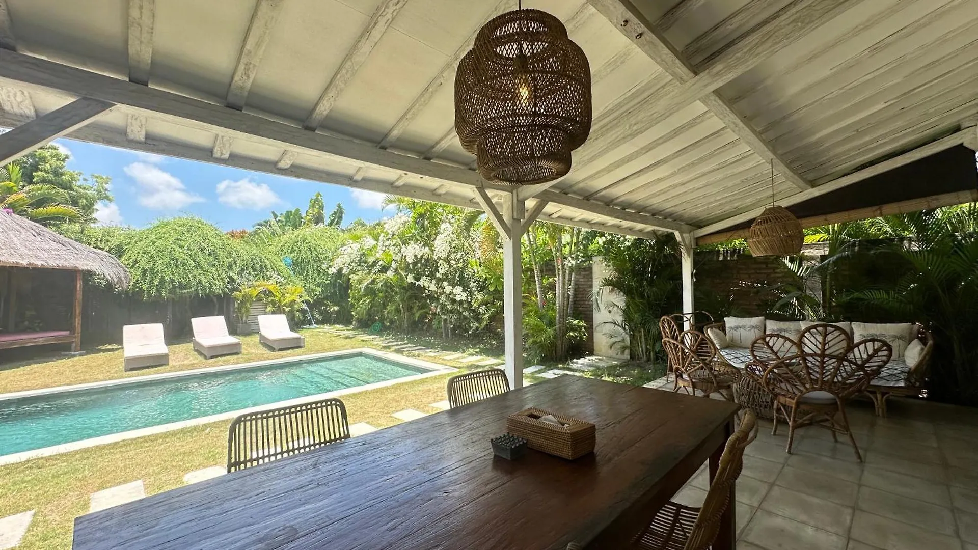 Villa Samudra & Villa Grey Damai - 6 Bedrooms Bingin Uluwatu  0*, Uluwatu (Bali)