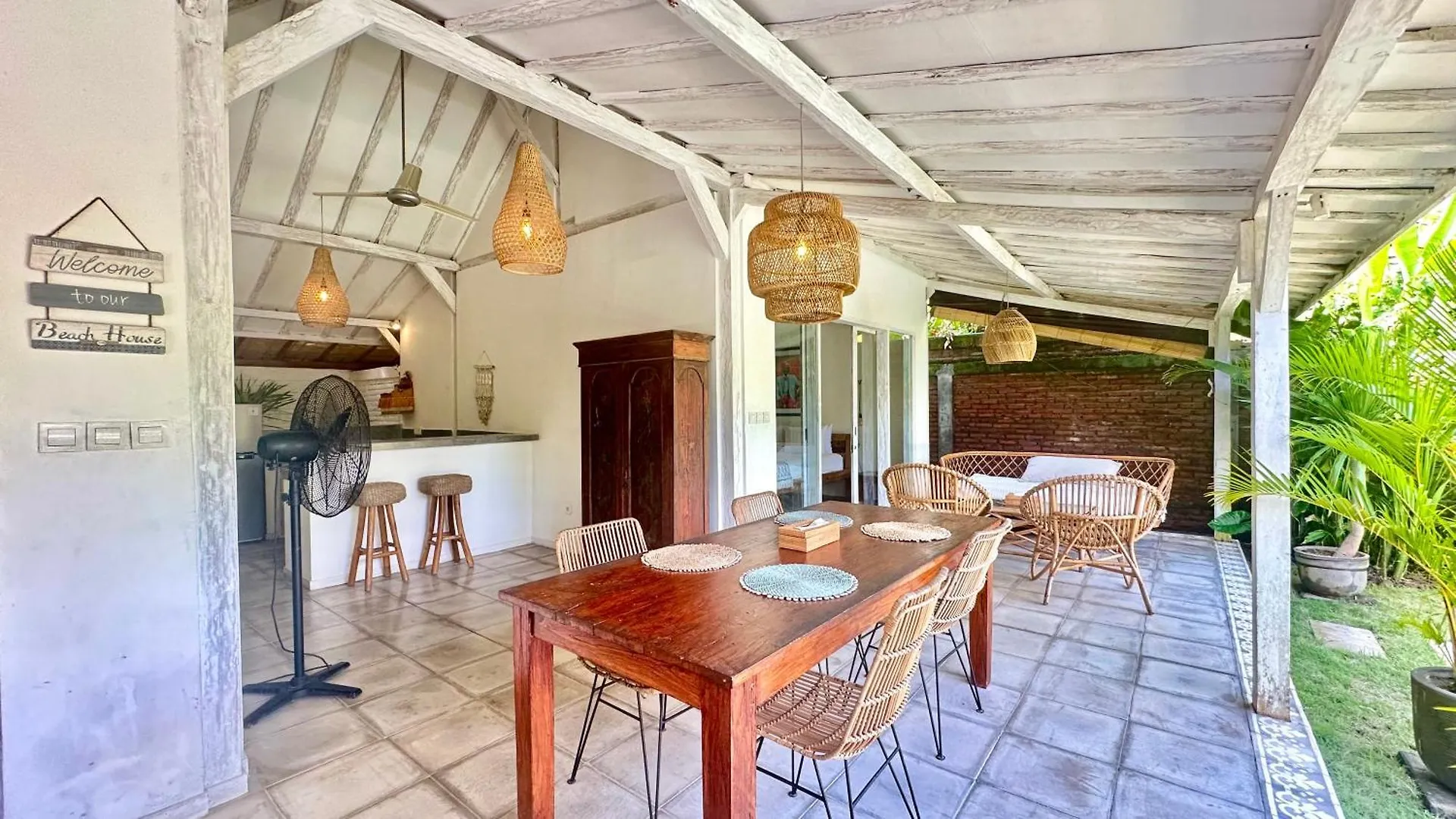 Villa Samudra & Villa Grey Damai - 6 Bedrooms Bingin Uluwatu  Indonesia
