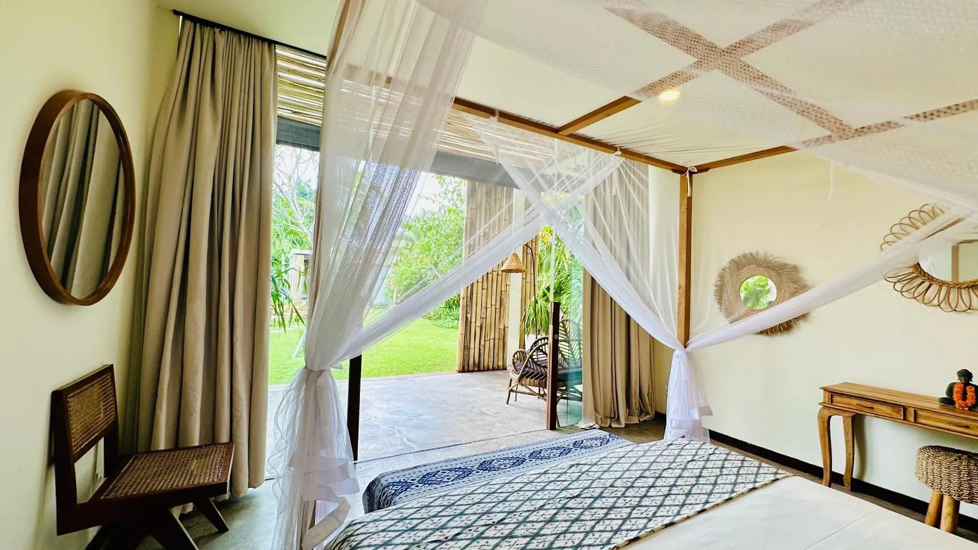Villa Samudra & Villa Grey Damai - 6 Bedrooms Bingin Uluwatu  0*, Uluwatu (Bali)