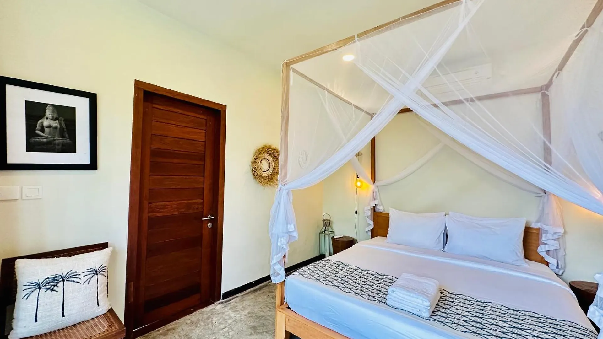 Villa Samudra & Villa Grey Damai - 6 Bedrooms Bingin Uluwatu  Indonesia