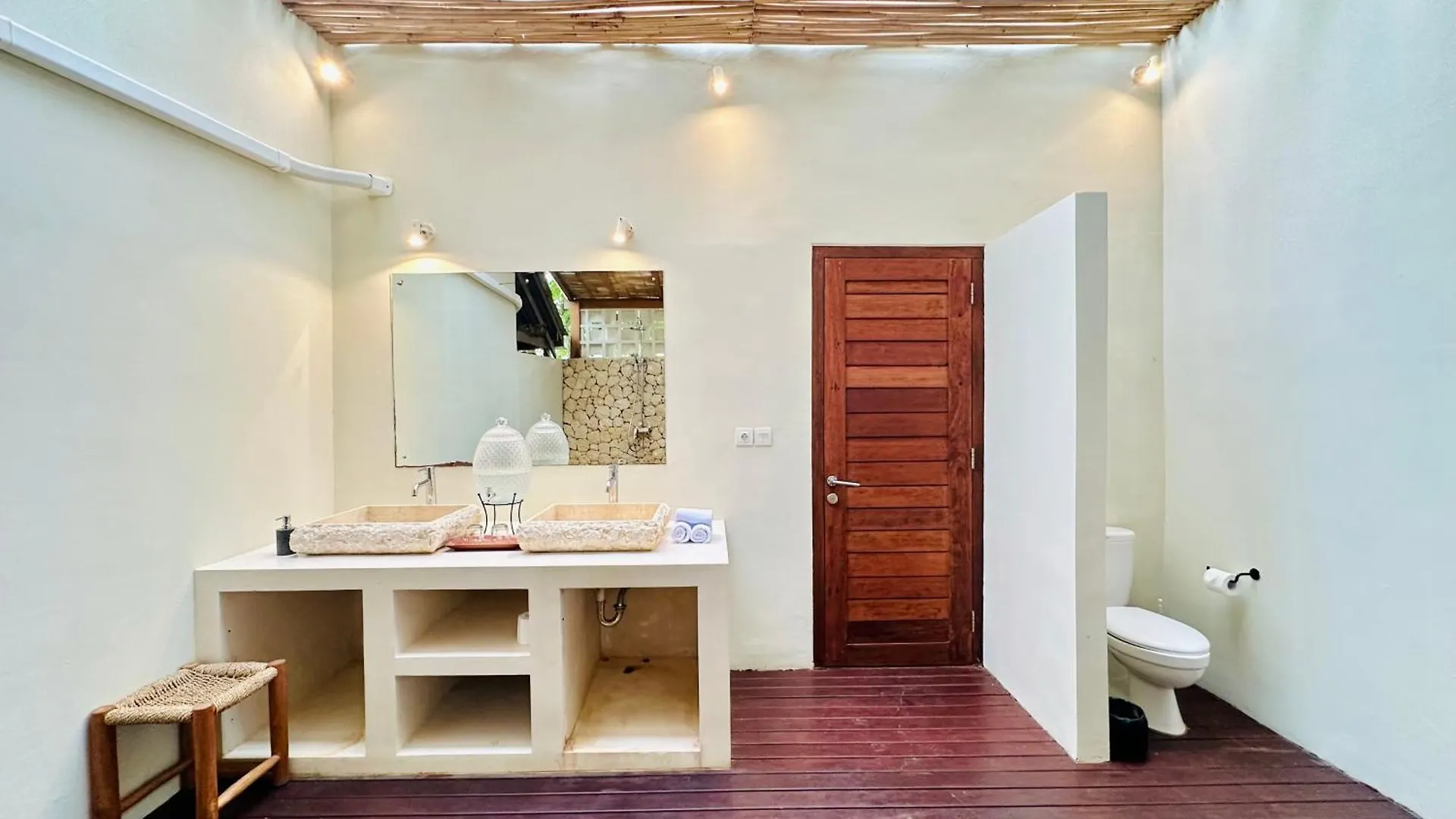 Villa Samudra & Villa Grey Damai - 6 Bedrooms Bingin Uluwatu   Uluwatu (Bali)